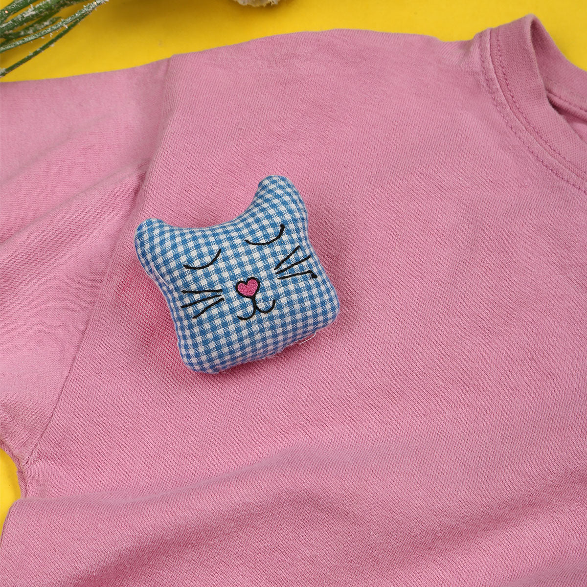 Meow Brooch  - Meowchine